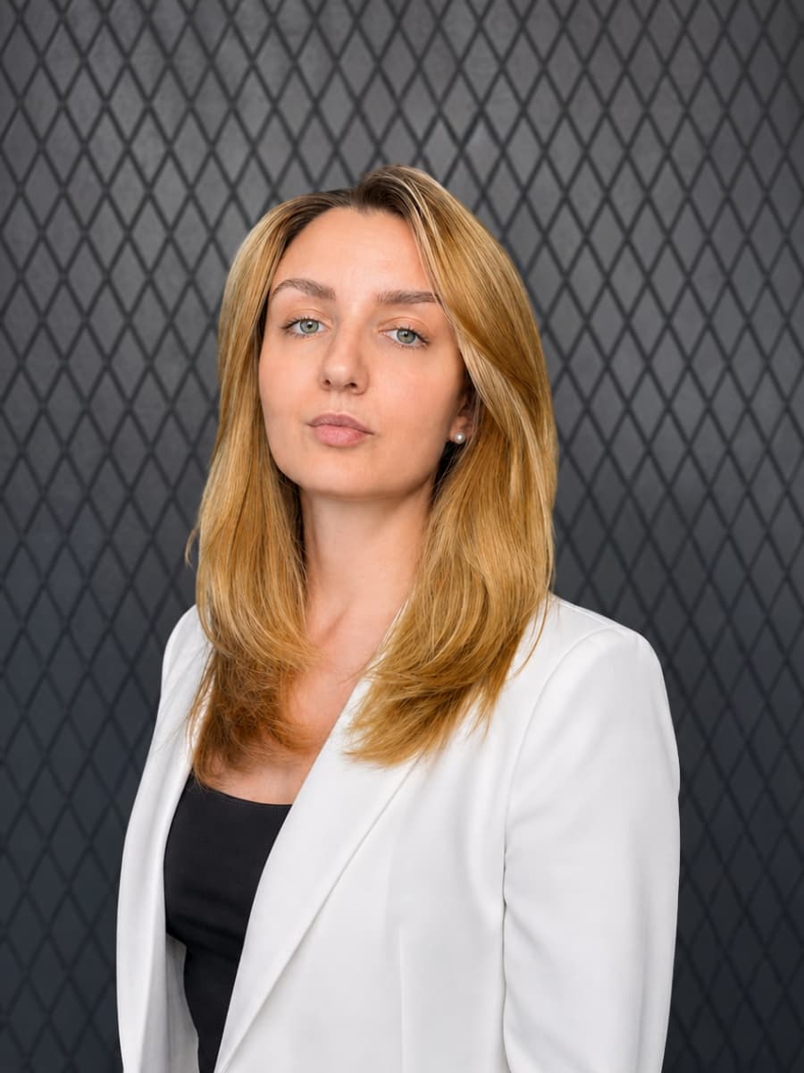 Portraitfoto von Rebecca Weber